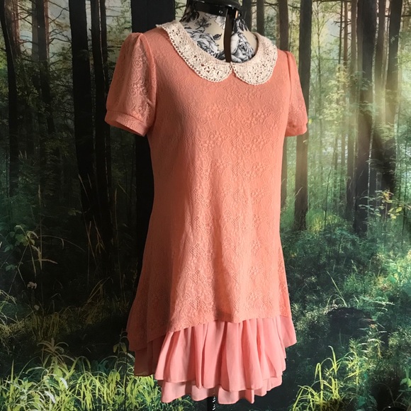 Peach dress with cream collar 🍄 - Picture 3 of 5